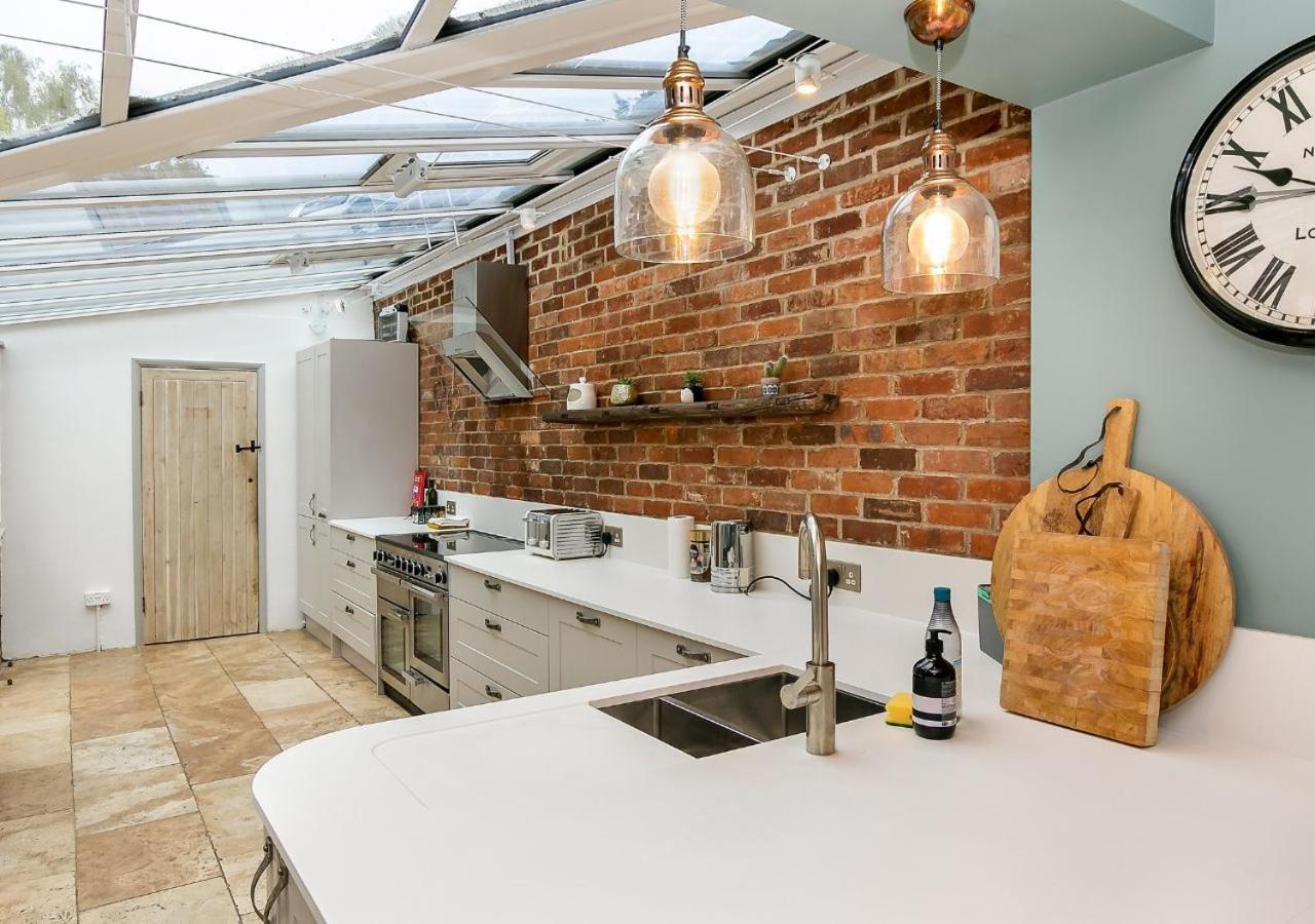 Lodge Farm - Stunning 3 Bed With Large Garden! Beckley  Eksteriør billede